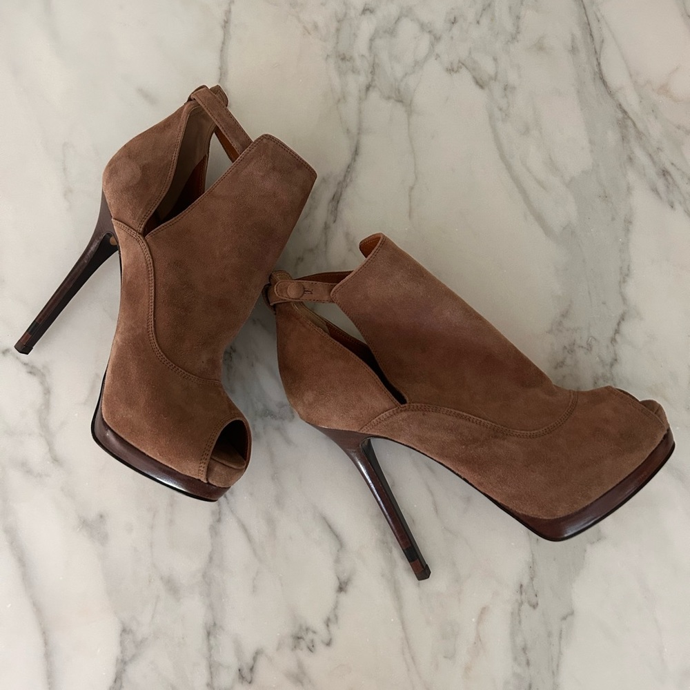 Fendi Suede Cutout Accent Boots